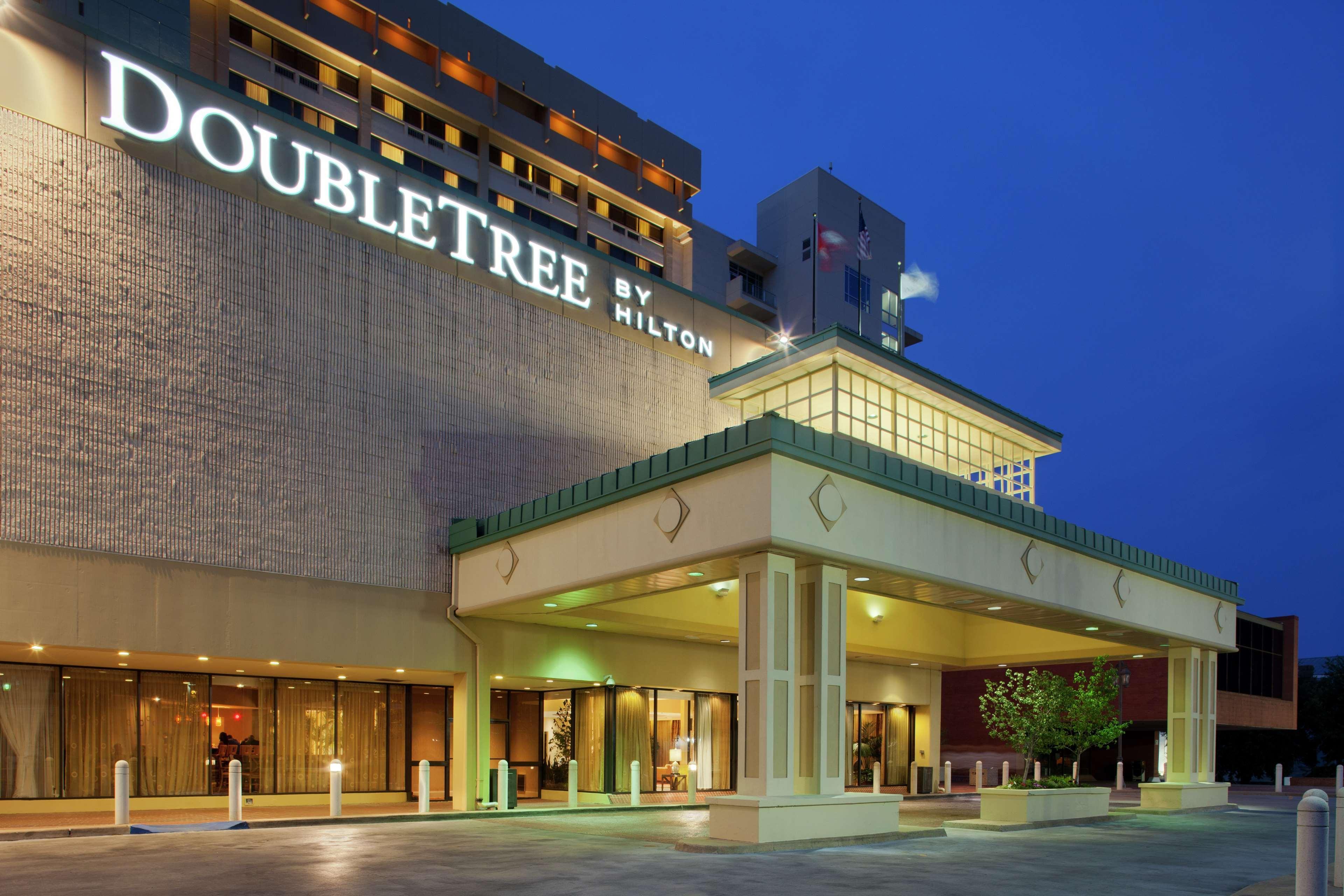 Doubletree By Hilton Little Rock Hotel Bagian luar foto
