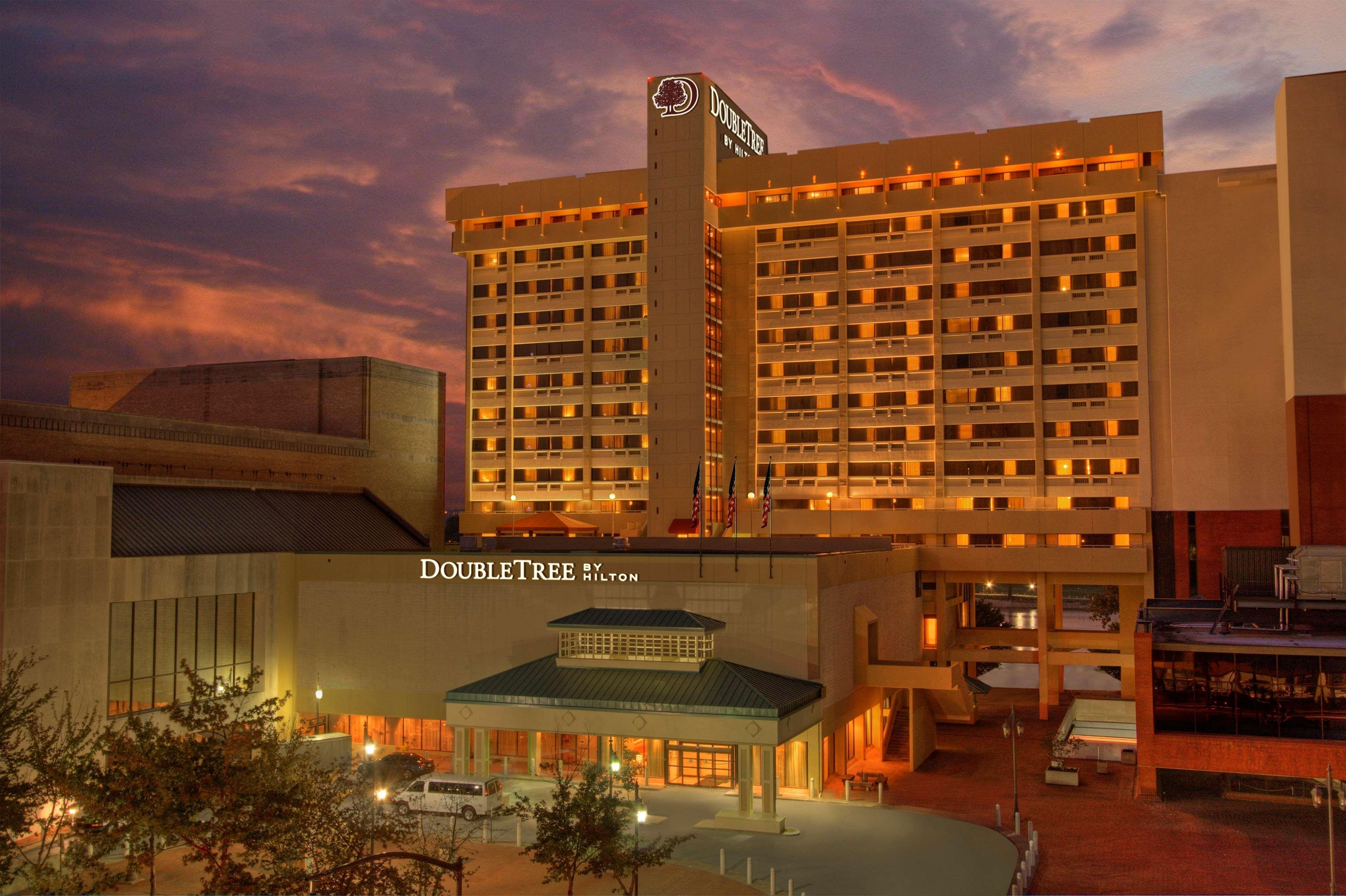 Doubletree By Hilton Little Rock Hotel Bagian luar foto